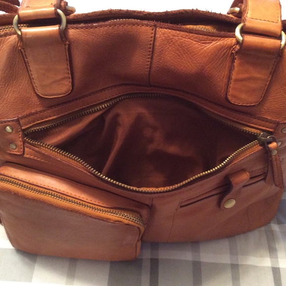 Handbag - Picture 7 of 11